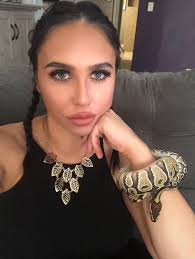 I'm 28 but when I saw this snake slap bracelet at the thrift shop, I knew I  had to have it. It's so soft and gives a comforting squeeze