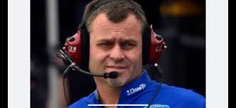 Tuning up the ole guitar for practice