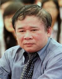 Nộp hồ sơ xét tuyển: Nên chọn 2 trường