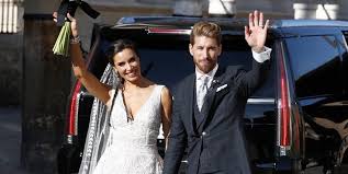 La boda entre sergio ramos y pilar rubio no solo hizo disfrutar a los presentes sino también a todos aquellos que están pendientes de las redes sociales. Ni Ac Dc Ni Aerosmith Europe Ha Sido La Banda De Rock Que Ha Actuado En La Boda De Sergio Ramos Y Pilar Rubio Bekia Actualidad