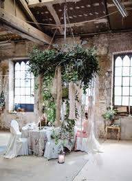 Wedding With A Difference Vintage Style Meets Industrial Chic Hochzeit Blumendeko Hochzeit Hochzeit Deko