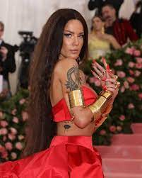 Cindy has over 15 years of experience as a hair stylist and colorist in las vegas, nv. Halsey S Long Brown Hair At The Met Gala Best Celebrity Award Show Beauty Looks 2019 Popsugar Beauty Middle East Photo 6