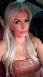 Nicole Bailey's Instagram, Twitter & Facebook