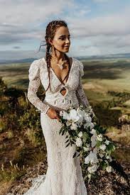 Mosshart X Dos Styled Shoot Bohemian Wedding Dresses Beach Wedding Dress Hippie Wedding Dress Boho Wedding Dresses Wedding Dresses Vintage Bohemian Lace Wedding Dress Vintage Wedding Dresses