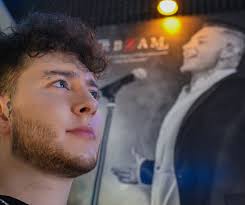 Bézam: 'El Romanticismo Nunca Acaba, Sólo Se Transforma A Través Del  Tiempo'