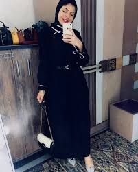 Aya Muhamed آية محمد On Instagram من الفساتين الم ميزة هنزلكوا ڤيديو في الاستويري هيبقي باين شك Long Sleeve Dress Dresses With Sleeves High Neck Dress