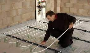 How To Install Wet Underfloor Heating Homebuilding Renovating Under Floor Heating Underfloor Heating Floor Heating