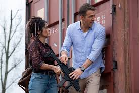 Hitman's wife's bodyguard (again, what a title) wastes little time reuniting its stars. Ryan Reynolds Resimleri The Hitman S Wife S Bodyguard Fotograf Ryan Reynolds Salma Hayek Beyazperde Com