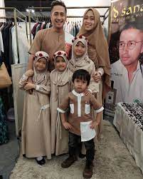 5 nama anak perempuan islami dari putri & istri para nabi. 10 Inspirasi Nama Anak Kembar Bagi Ortu Millennial