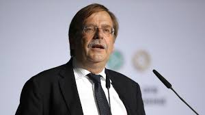 President of the southern german. Koch Wir Sind Ratgeber Fur Alle Die Wieder Auf Den Platz Wollen Dfb Deutscher Fussball Bund E V