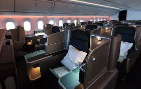 Qantas Dreamliner Business Class Review Melbourne To Los Angeles Business Class Business Class Flight Business Class Seats