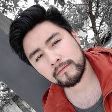 Edgar Reza's Instagram, Twitter & Facebook