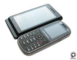 Motorola WX288 - ilyen is kell ...
