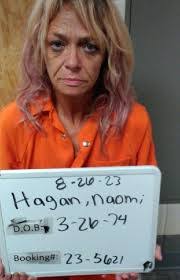 Naomi Hagan's Instagram, Twitter & Facebook