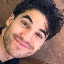 My son has had a huge crush on blaine, a popular character on glee played by darren criss, for two years now. I Just Wanna Smoosh That Face Darren Criss Glee Darren Criss Darren Criss Cute