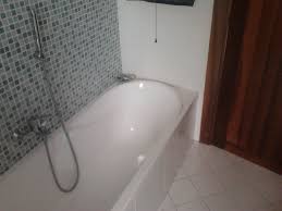 Leggi i consigli del nostro esperto! Faq Domande Sulla Trasformazione Vasca In Doccia E Ristrutturazione Bagno