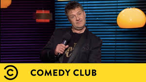 A barátom győzködött, meg tudnánk élni abból, hogy hülye vagyok. A Szajkarates Hadhazi Laszlo Comedy Club Youtube