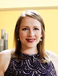 Amanda Mole's Instagram, Twitter & Facebook