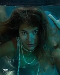 Mastering Editorial Fashion Photography: Lighting, Styling, and  Storytelling Tips