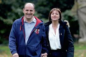Le premier ministre va rester plusieurs jours en quarantaine.… 1e Photo Officielle De Sandra Ribelaygue Epouse De Jean Castex La Clau