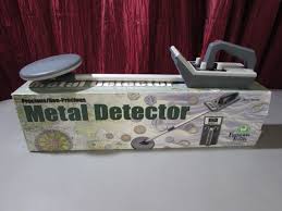 Discriminator ii metal detector md 7030. Lot Detail Famous Trails Metal Detector