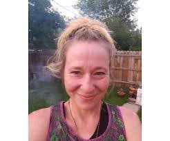 Daisy Larsen's Instagram, Twitter & Facebook