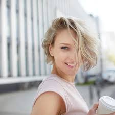 Dann solltest du über eine ponyfrisur nachdenken. Haare Machen Jahre Kurzhaarschnitte Die Junger Machen Barbara De