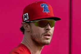 Max Kepler's Instagram, Twitter & Facebook