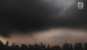 Maybe you would like to learn more about one of these? Foto Penampakan Awan Hitam Selimuti Langit Jakarta News Liputan6 Com