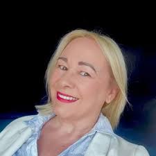 liz douglas (@lizdouglas100)