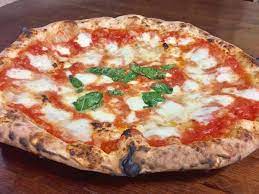 Braceria pizzeria da matteo ⭐ , italia, putignano, via 4 novembre, 6: Antica Pizzeria E Friggitoria Di Matteo Tasteatlas Recommended Authentic Restaurants