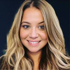 Carla Gorman's Instagram, Twitter & Facebook