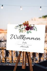Pin By Marina Fuchs On Wall Moments In 2020 Diy Vintage Wedding Wedding Welcome Signs Diy Wedding