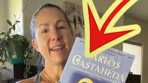 Teachings of Don Juan: A Yaqui Way of Knowledge: Castaneda, Carlos:  9780520290778: Amazon.com: Books