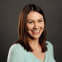 Shannon Graf's Instagram, Twitter & Facebook