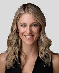 Lindsay Neely's Instagram, Twitter & Facebook