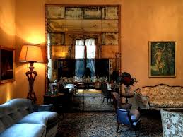 Ricerca location, allestimenti creativi, coordinamento e servizi tecnici. Villa Necchi Campiglio The Antiques Divathe Antiques Diva