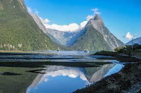 It consists of two main landmasses—the north island and the south island. New Zealand Aotearoa A Country Profile Nations Online Project