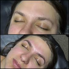 Brow shape, wax, & tint. 🤍 Y'all go ahead and secure your appointments for  when I'm back in town! https://atouchofjazesthetics.glossgenius.com