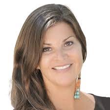 Holly Nutt's Instagram, Twitter & Facebook