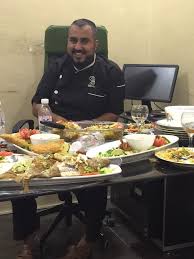 خالد جمال السالم On Twitter الشيف بندر Chefbandar كثرالله خيرك لا يفوتكم المطبخ ي شباب انصحكم فيه في الدمام 91 رقمه 0508853200 Dammam News Http T Co Lvpz4ltvaf