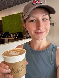 Daniela Cintron's Instagram, Twitter & Facebook