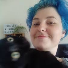 Heidi Duncan (@heidijeaniris)