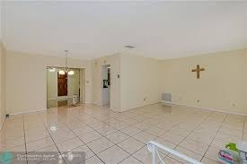 2301 SW 67th Ln, Miramar, FL 33023