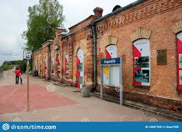 Wie ist die bevölkerung von augustów? Historisches Gebaude Des Bahnhofs In Augustow Polen Redaktionelles Foto Bild Von Ansicht Tourist 149877591