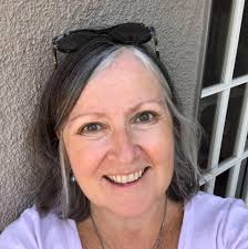 Archival photos of Hollyburn School from 1920s-1930s needed