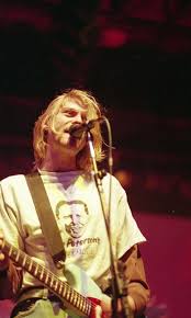 Non piango spesso, oggi rileggendo queste parole mi è capitato. The Oregonian It S Kurt Cobain S Birthday The Nirvana Facebook