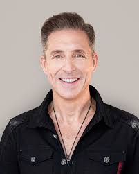 Katie Vandenburgh's Instagram, Twitter & Facebook