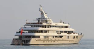 L'homme d'affaires français le loue 570 000 euros la semaine. Le Mega Yacht A 800 000 Euros La Semaine De Bernard Tapie People 7sur7 Be