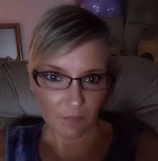 April Hoff's Instagram, Twitter & Facebook